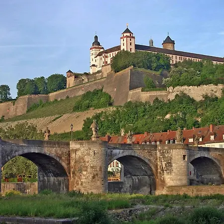 Lejlighed - Direct View Of Main And Fortress